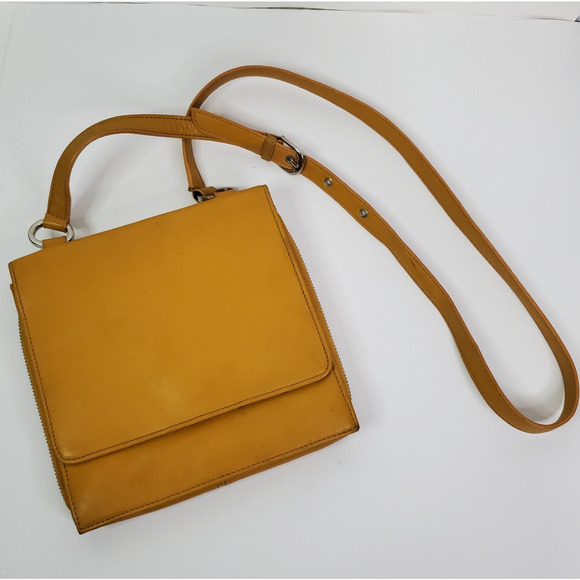 Vtg TIGNANELLO Crossbody Organizer Bag Purse Pebbled Leather Mustard Yellow - Picture 1 of 16